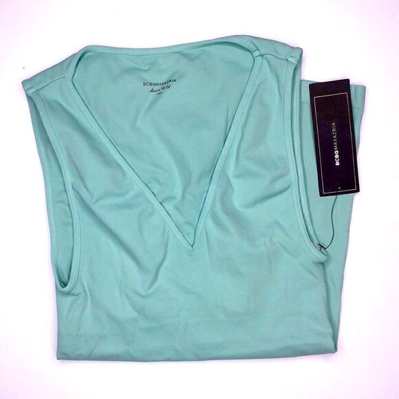 BCBGMaxazria "Mistie" V-neck Seamless Bodywear Aqua Mist Soft Tank Size XS/S NWT - Picture 2 of 6
